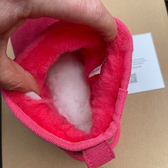 NIB UGG CLASSIC ULTRA MINI BOOT Taffy Pink - Picture 16 of 17